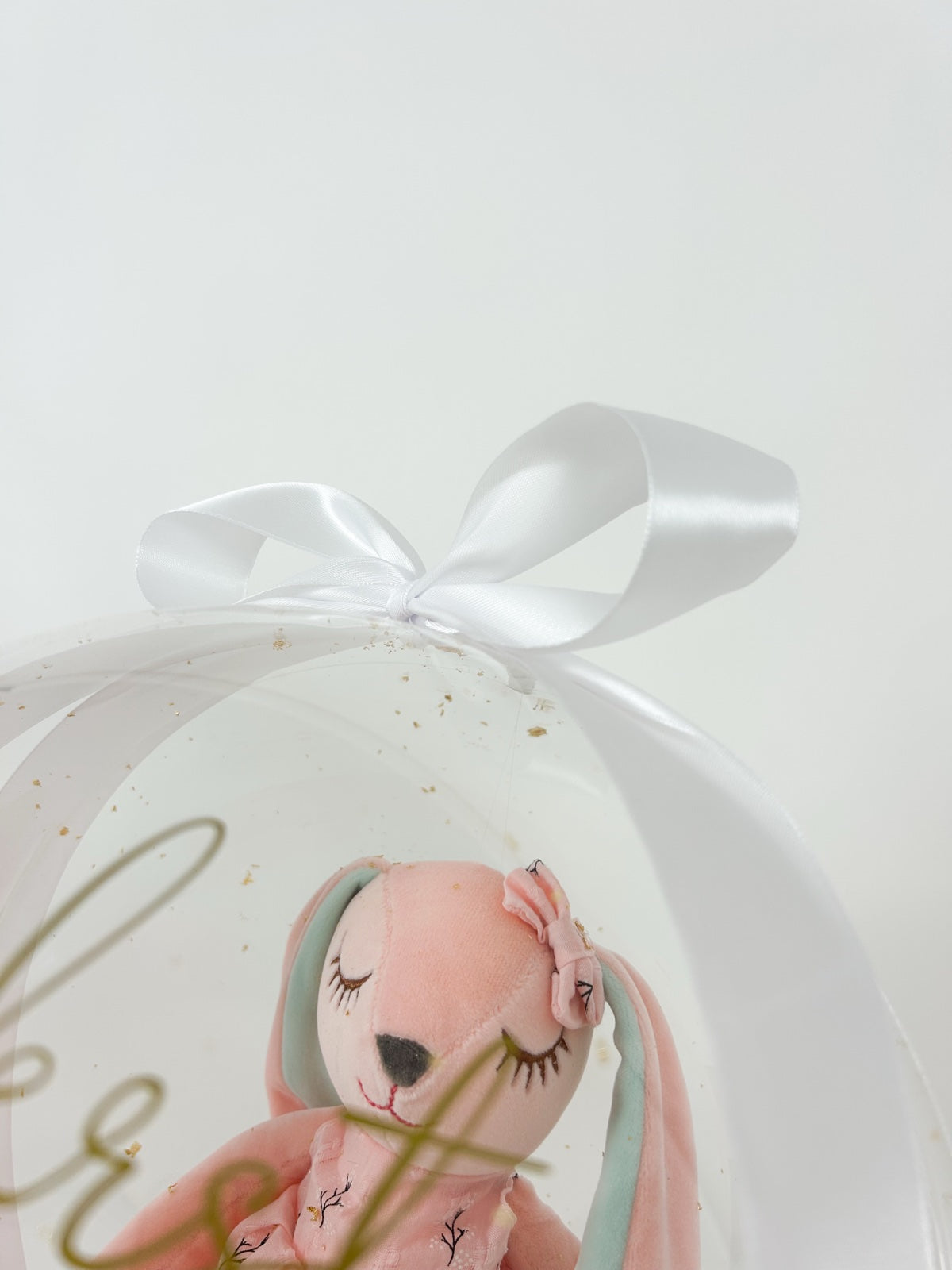 Krstni balon z roza zajčkom bel