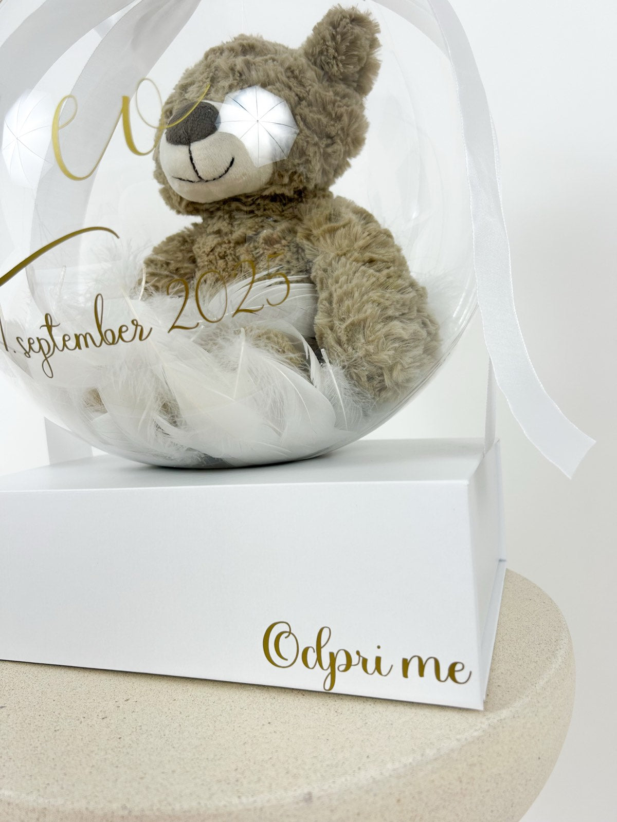 Krstni balon z rjavim medvedkom bel