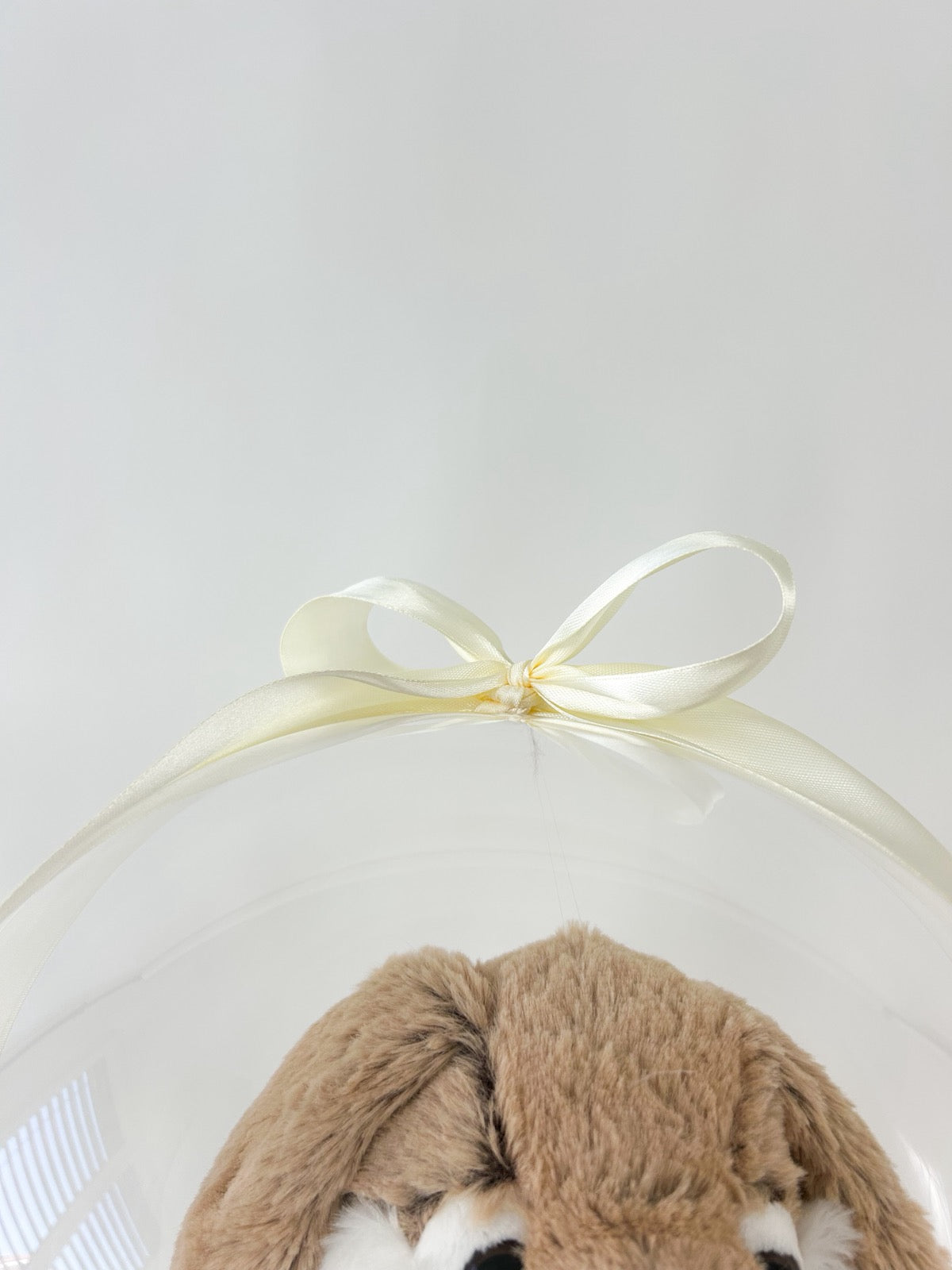 Rojstnodnevni balon z zajčkom bež