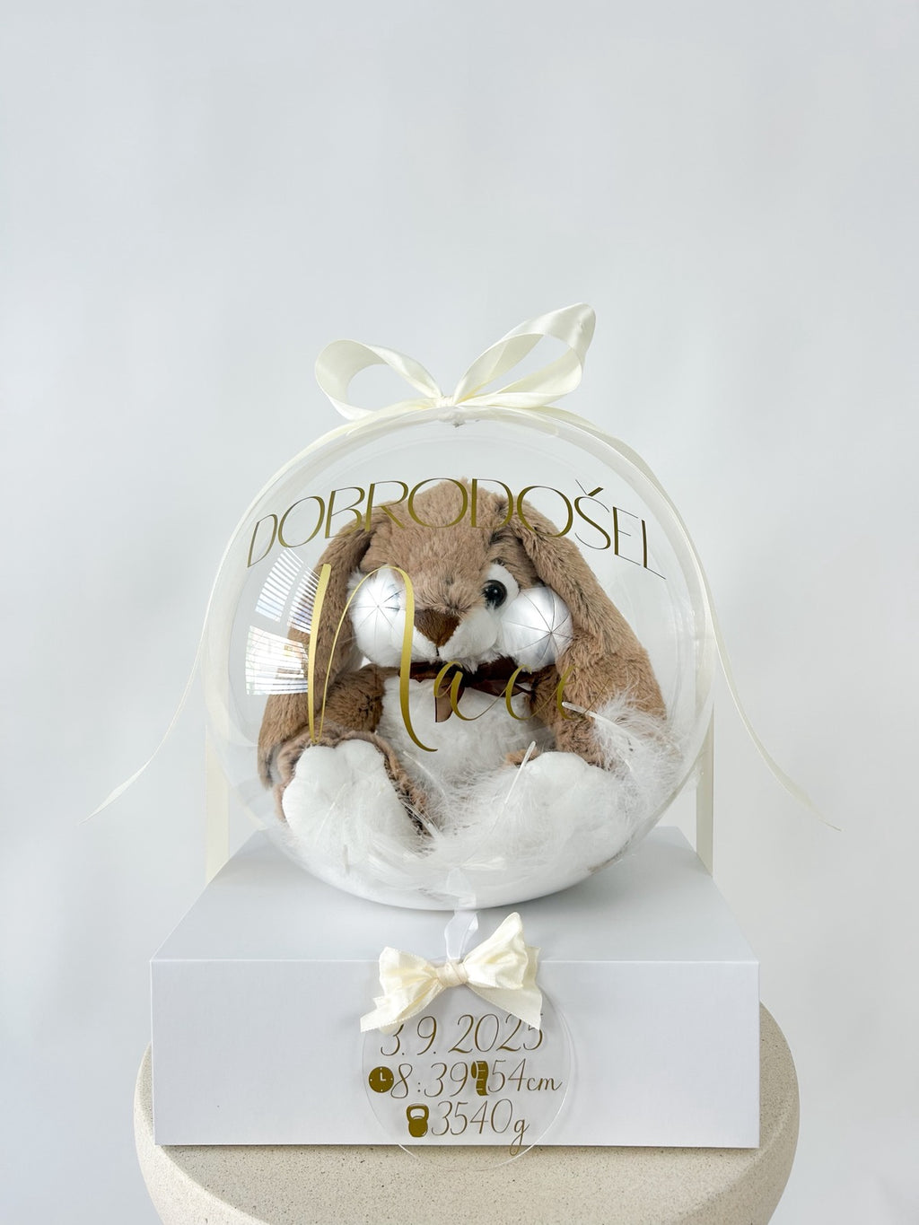 Balon ob rojstvu otroka z igračo bež