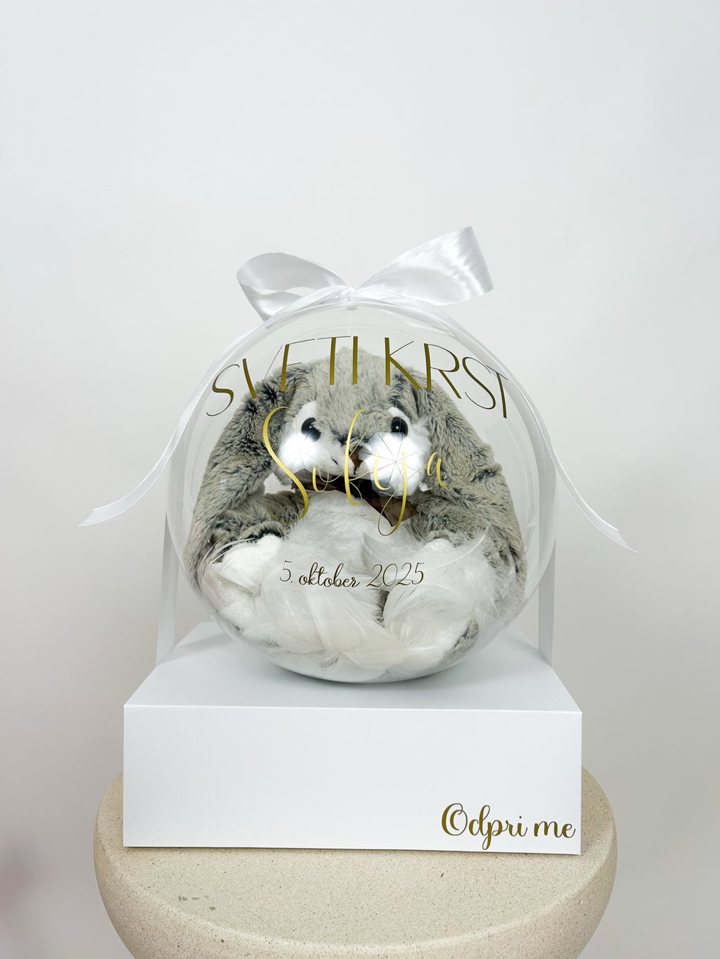 Krstni balon s sivim zajčkom bel