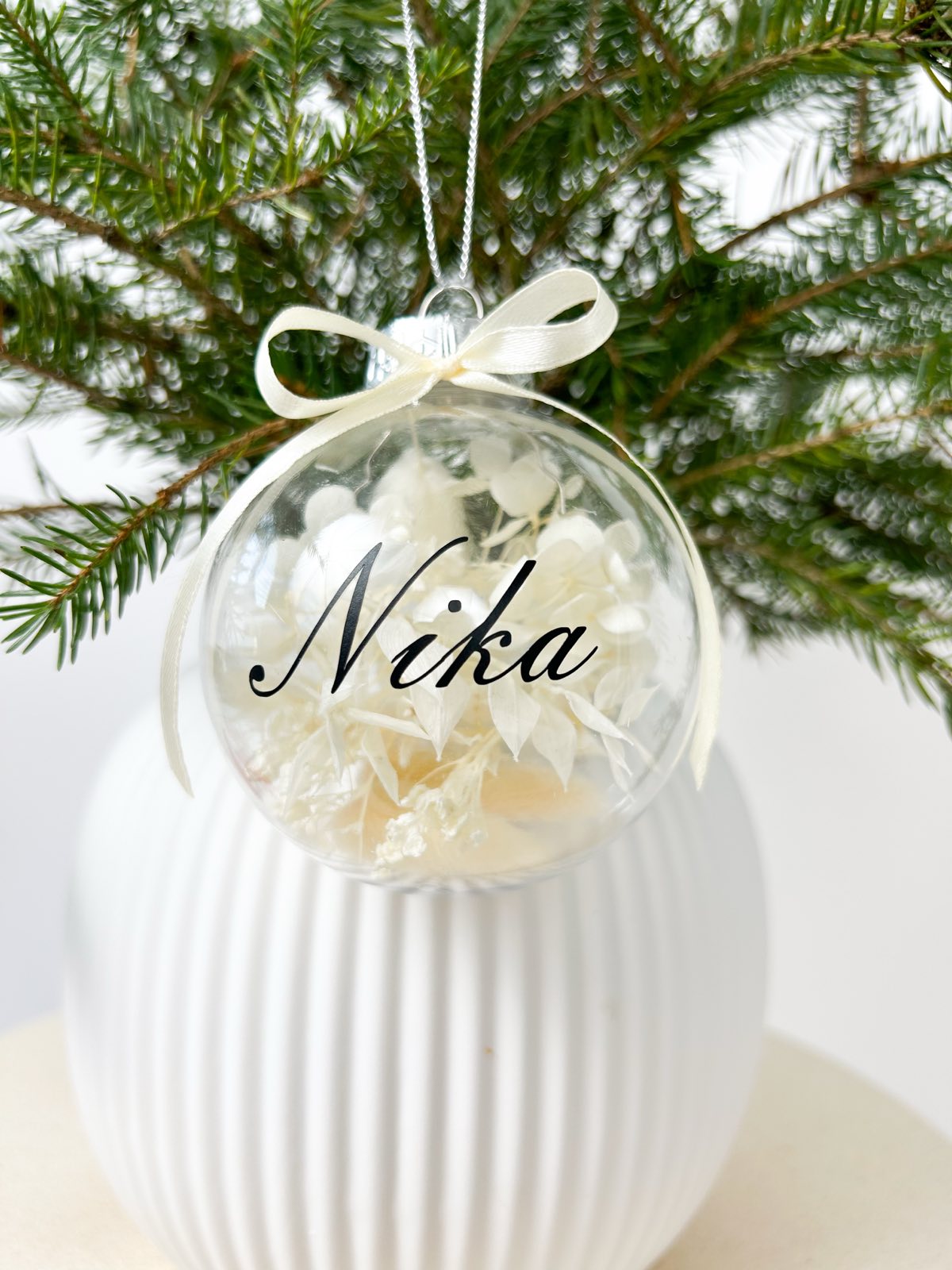 Božični okrasek bež