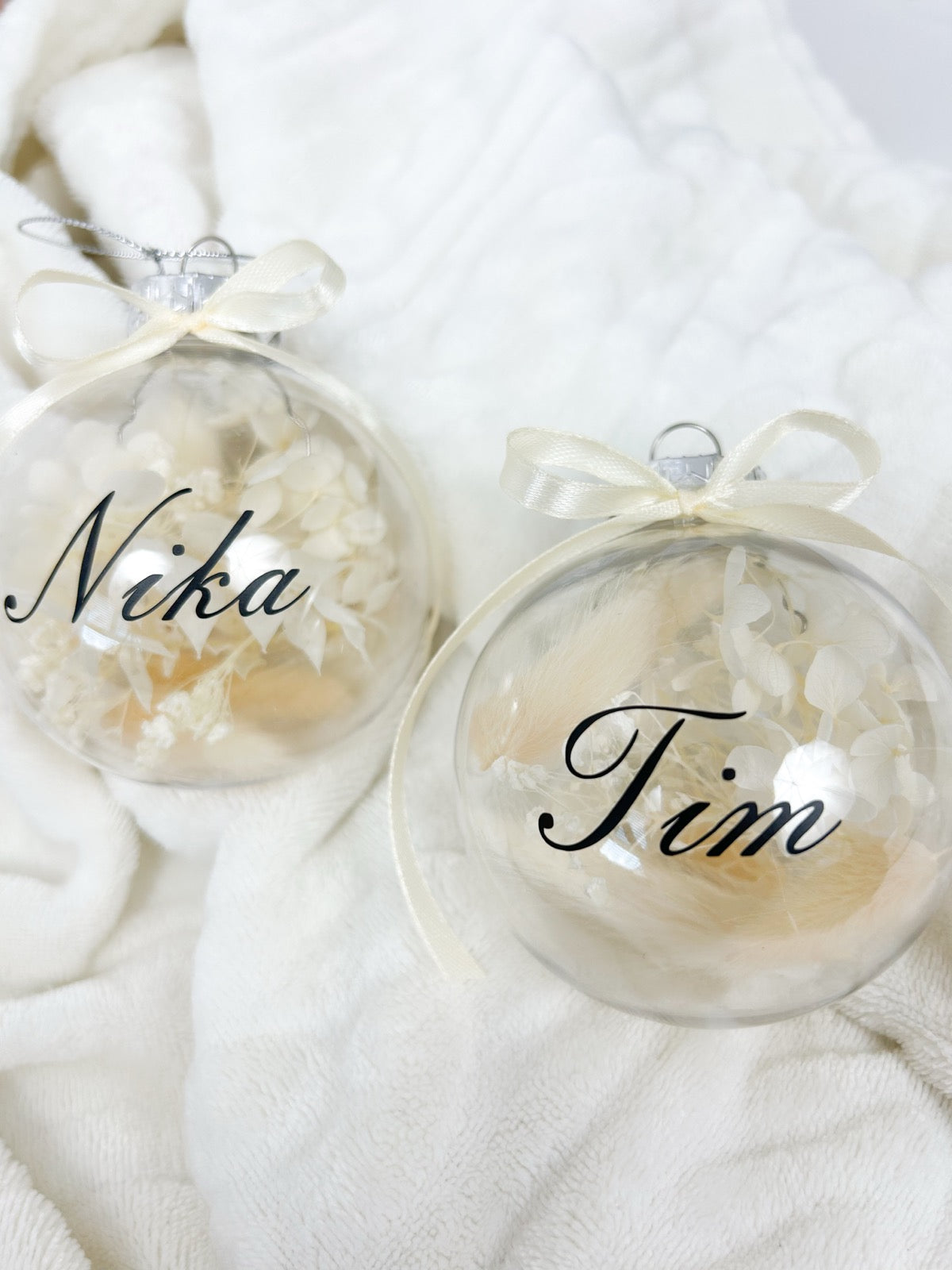 Set dveh božičnih okraskov bež