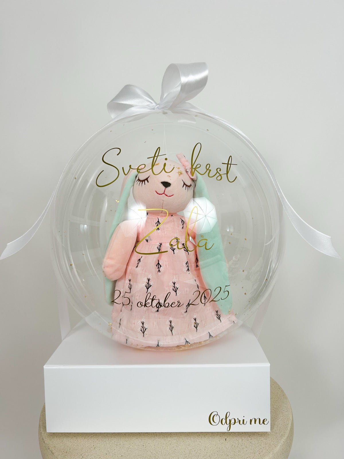 Krstni balon z roza zajčkom bel